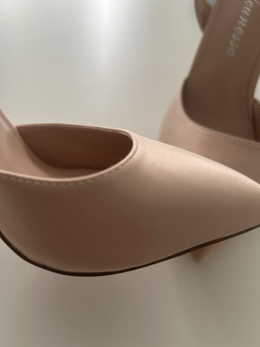 Босаножки новые