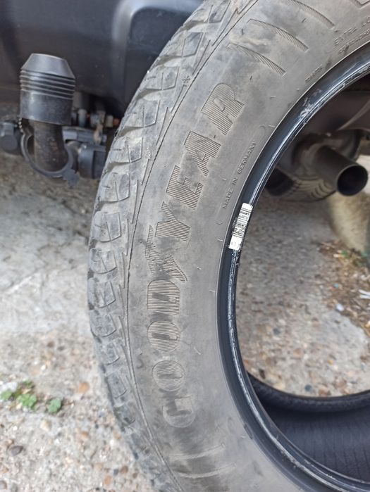 Гуми 235 х 60 х 18