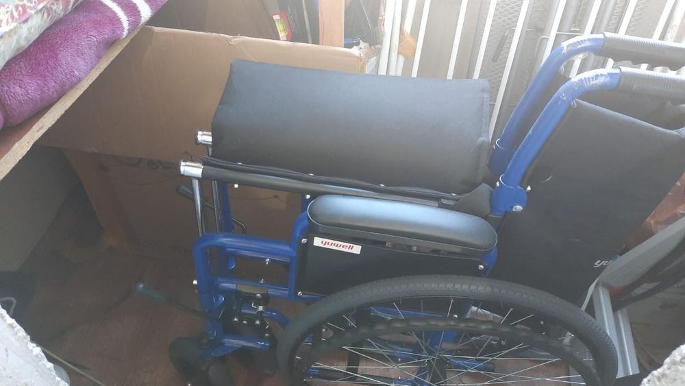 Коляска для зрослых