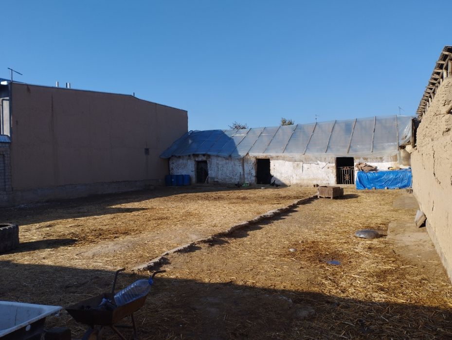 Yer sotiladi. Продается участок