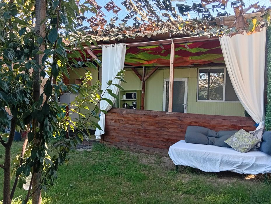 Давам бунгало в Кариани до плаж м.9- 50 евро/вечер.