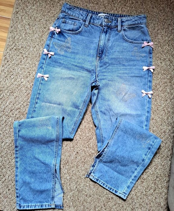 Blugi jeans cu fundițe roz Blugi talie înaltă XS