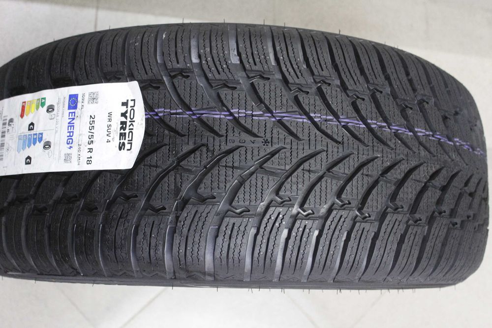 255/55-18 Nokian нова зимна гума 1 брой