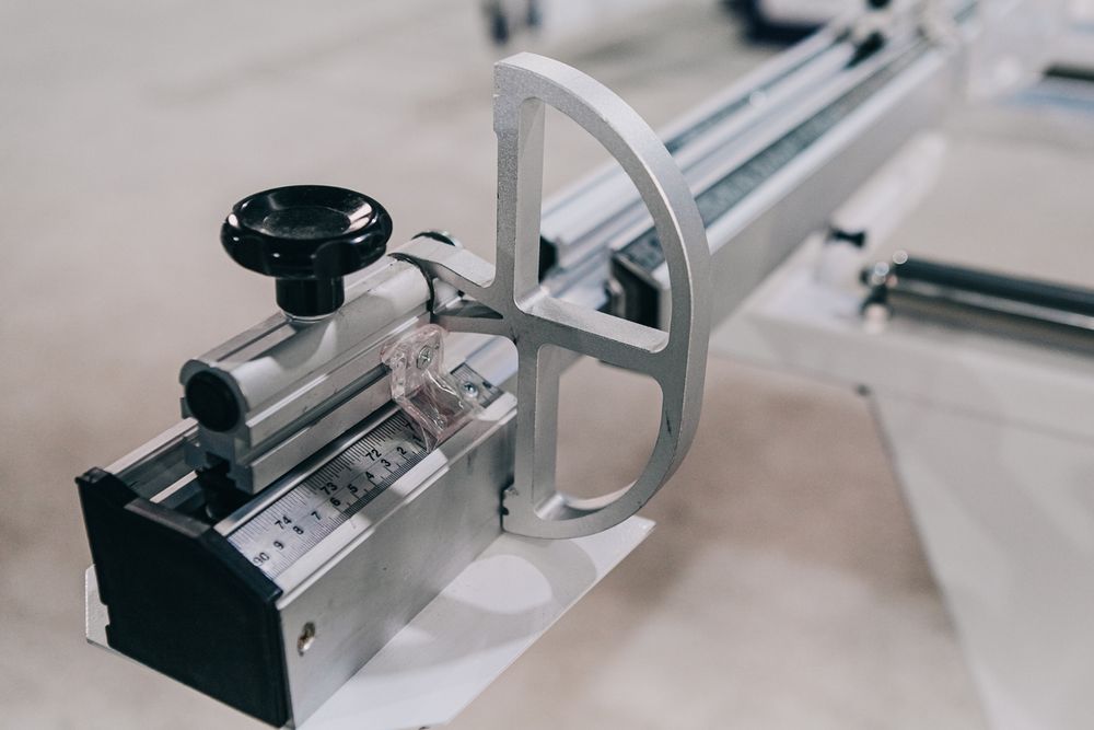 Форматно-раскроечный станок DM-3200PRO