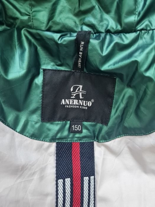 Продам куртку для девочки демисезонную