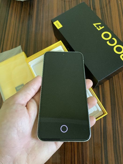 Poco f7 12/256 Срочно!!!