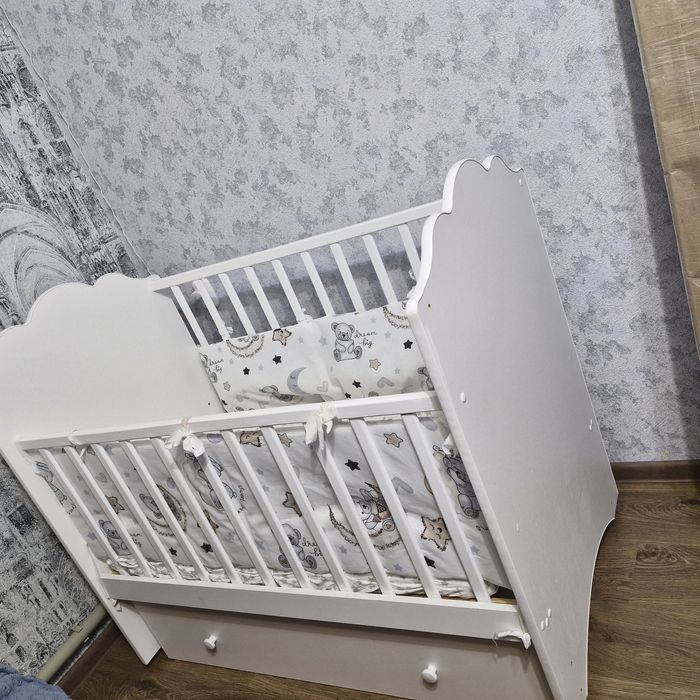 Продам детскую кровать