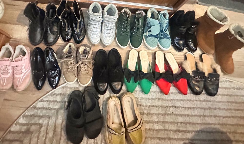 Срочно продаётся женская обувь