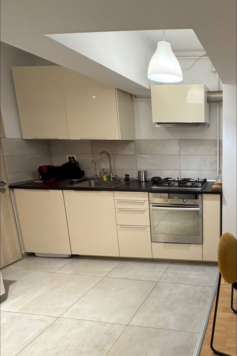 Bucătărie completă: mobilier + electrocasnice