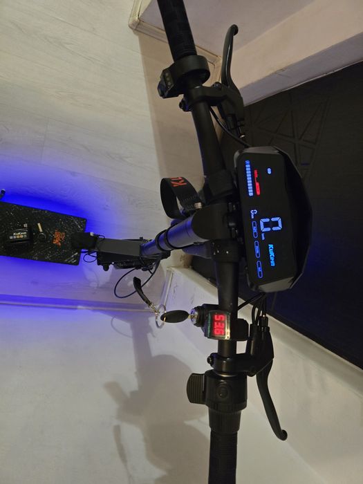Kukirin g2 2026 + accesorii.