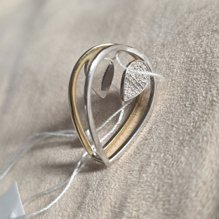 Шикарная подвеска с бриллиантами