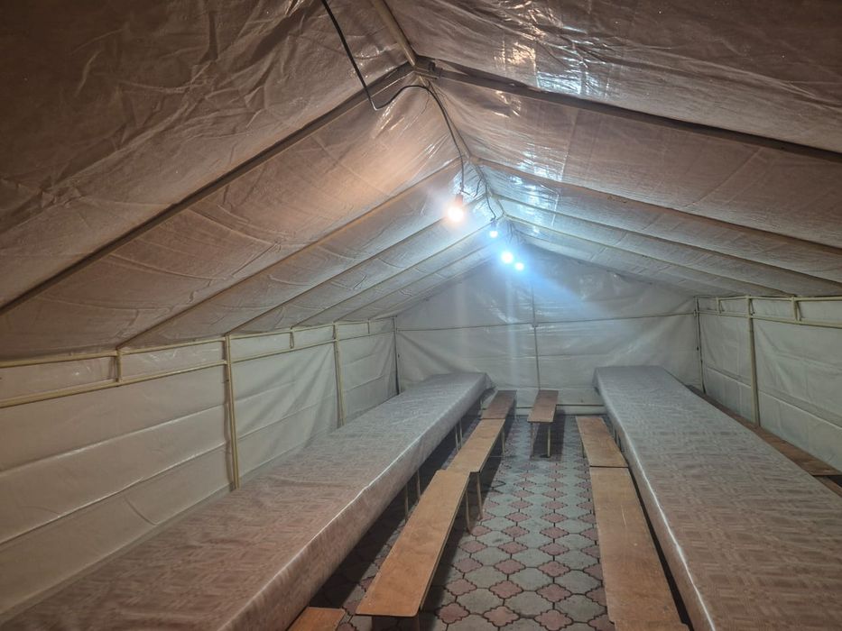 Продается палатка 10*5, на 60-100 человек