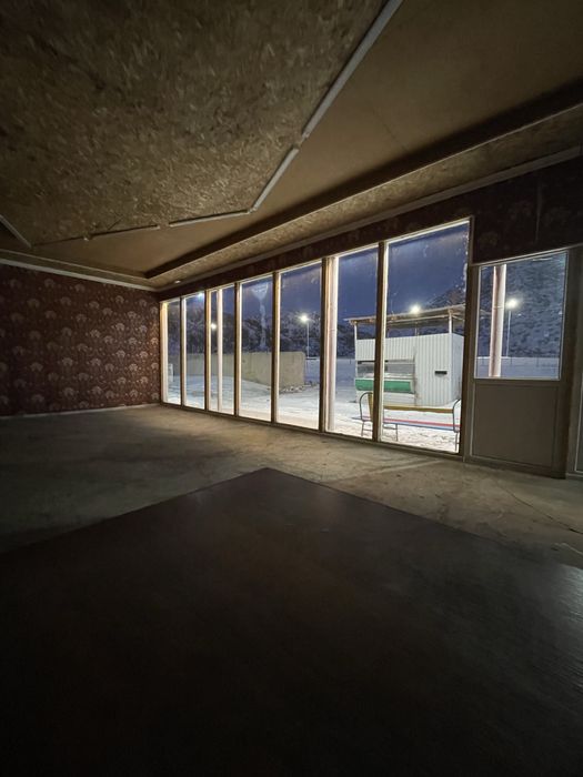 продам комерческий недвижимость