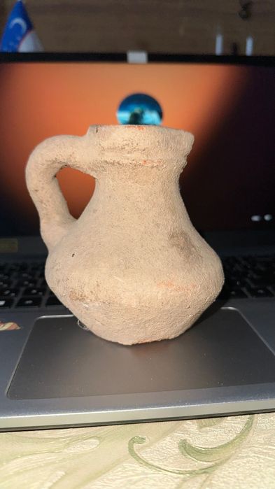 Кувшин из V-IV века