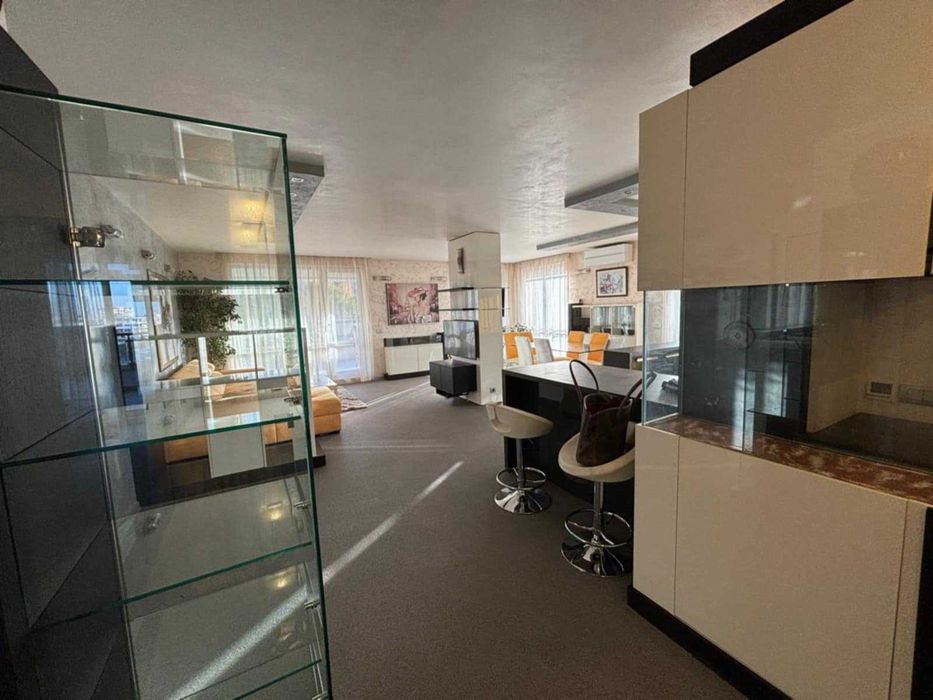 Дава се под наем Тристаен апартамент в София, Манастирски ливади - 180 кв.м за 1400 € - Снимка #4