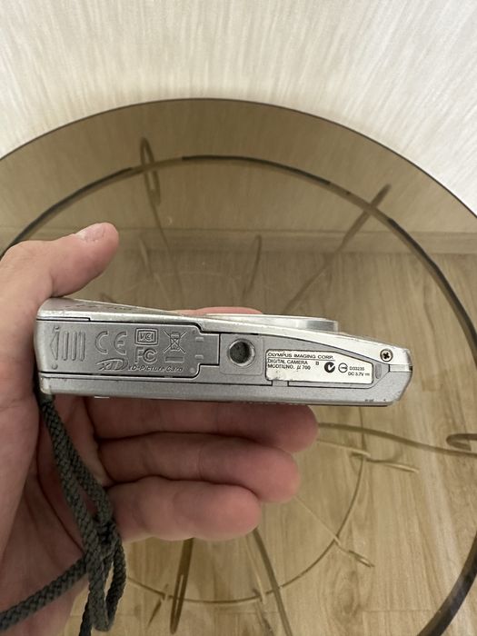 Fotoapparat Olympus sotiladi