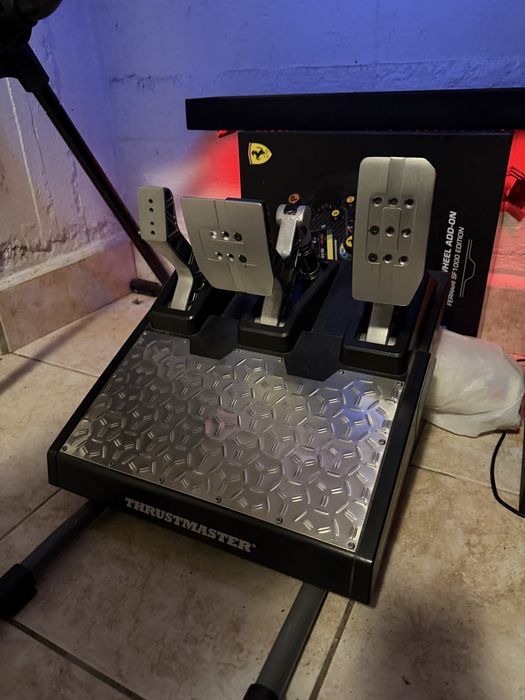 Sim Racing setup Thrusmaster