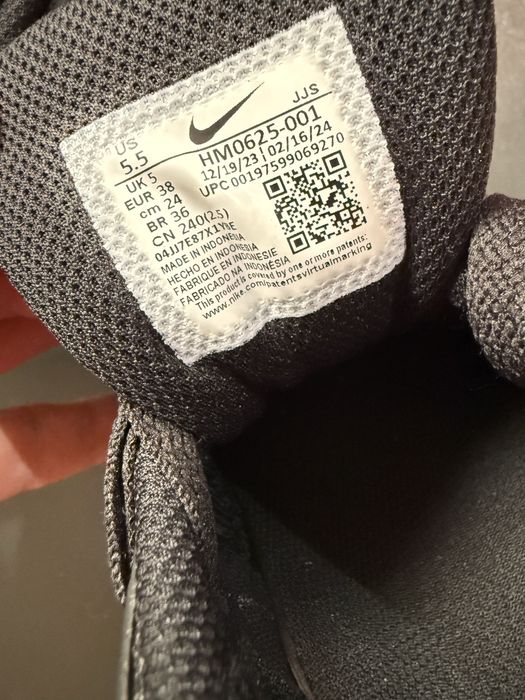 adidasi Originali Nike Air Max 90 Noi Marime 38 si 36.5