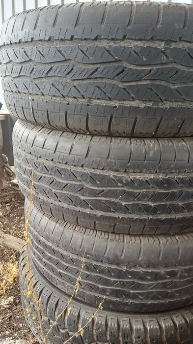 Продам шины 265/65 R17