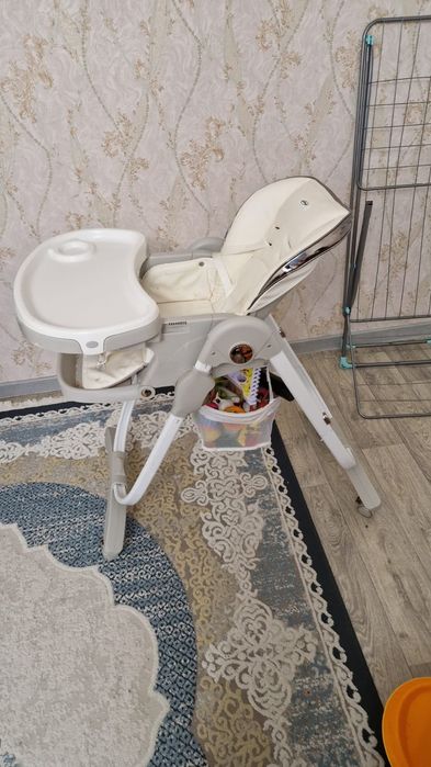Стул для кормления