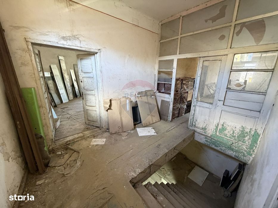 Clădire istorică P+1, 428 mp – Ultracentral Adjud