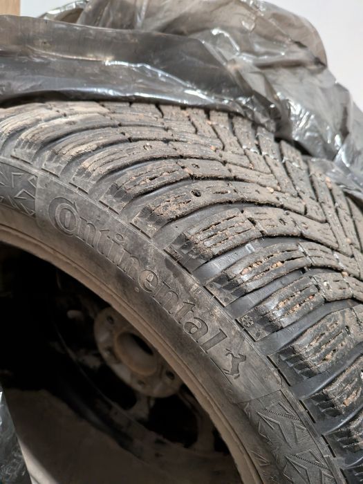 Продам диски с зимней резиной R18