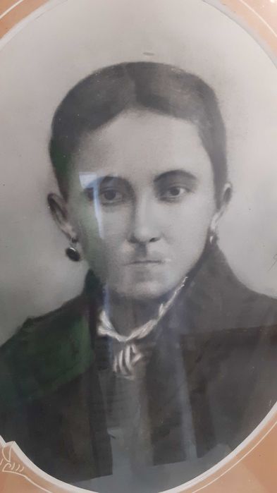 Tablou vechi, rama lemn masiv, cantareste aprox 10 kg.