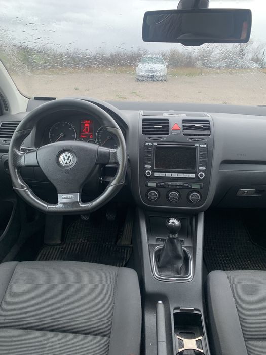 фолксваген голф на части 1,4 бензин и 2,0 дизел4x4