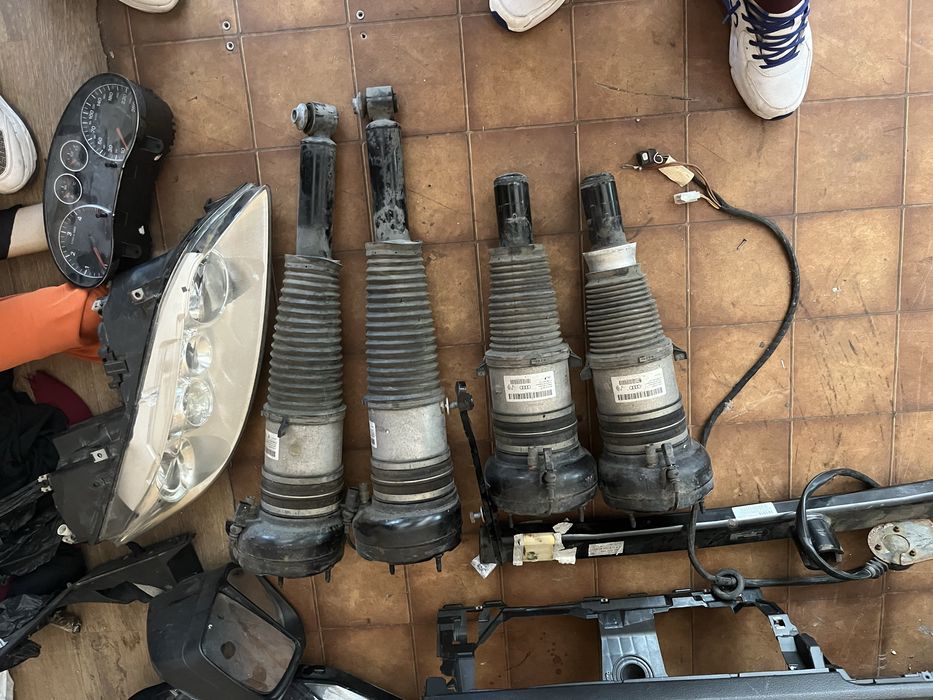 Въздушно окачване  за Audi A8D4