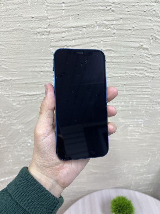 iPhone 12 - 64 гб и 128 гб