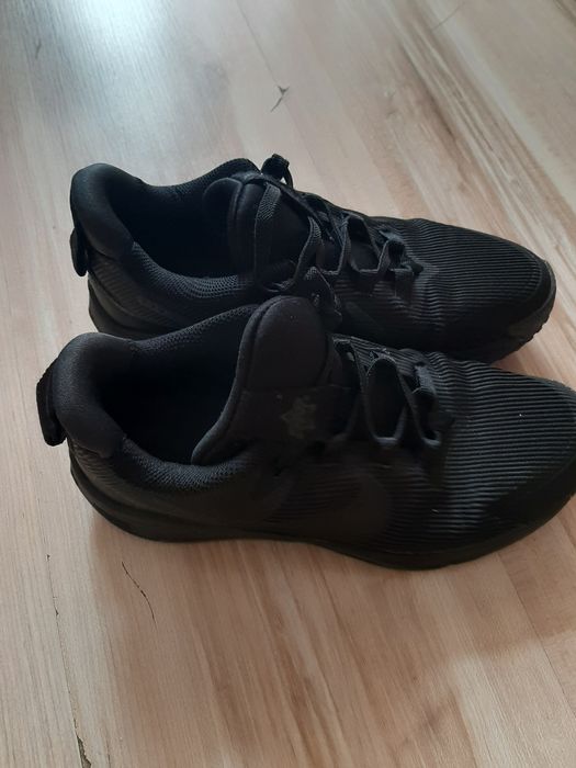 Adidasi nike copii marimea 33.5