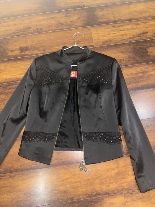 Необычный Вверх, со стразами