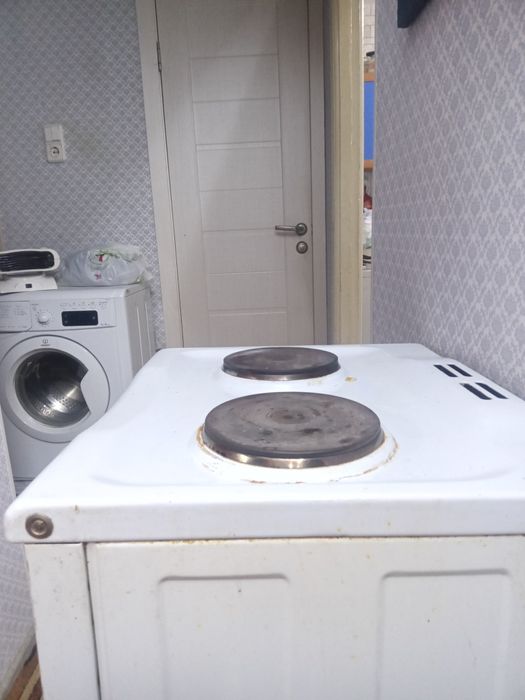 Продам электроплиту