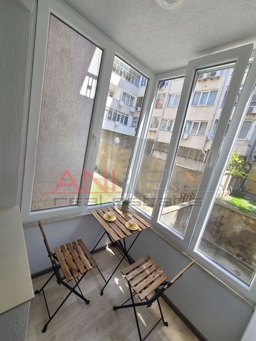 Дава се под наем Едностаен апартамент в Варна, Център - 30 кв.м за 348.84 € - Снимка #9