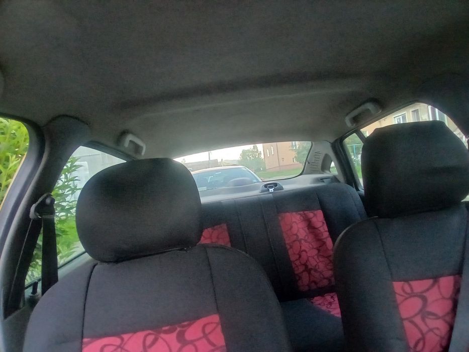 Renault Clio 2012 - GPL + benzina - 1.000 €
negociabil