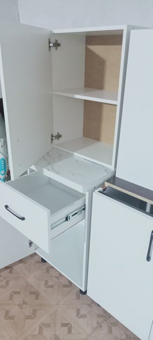 Кухонный гарнитур новый