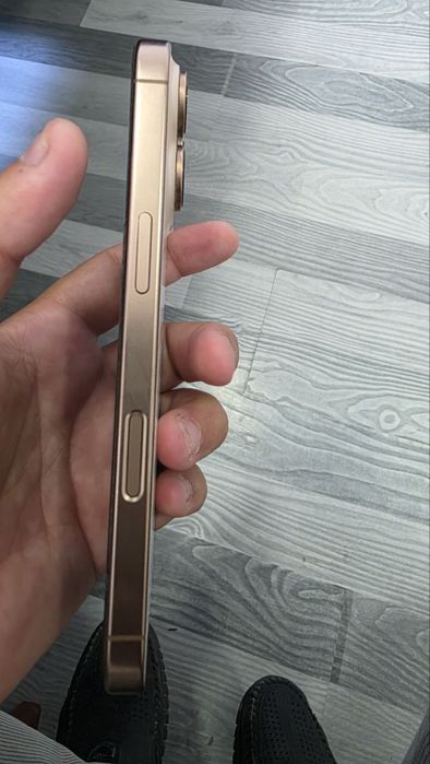 Iphone 16 pro 128 GB batareka 91%