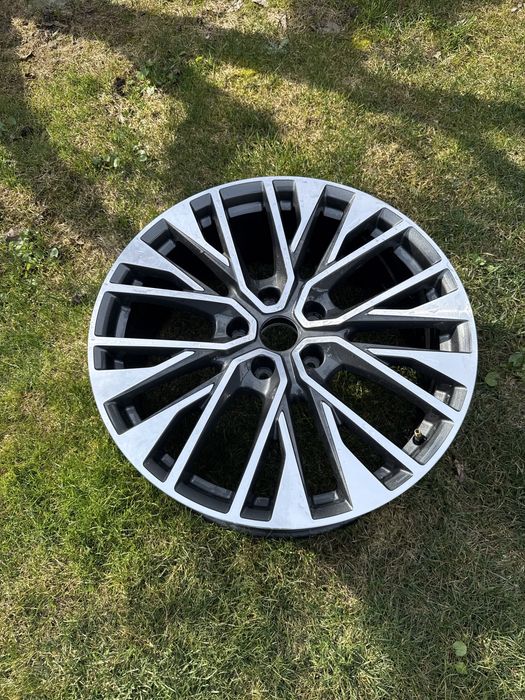 Jantă Audi A6 e-tron GH 85E601025M pe 21