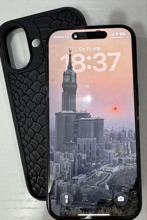 Продам Iphone 16