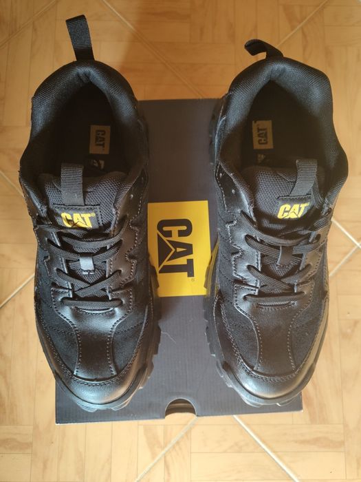 Оригинални Caterpillar снийкърси