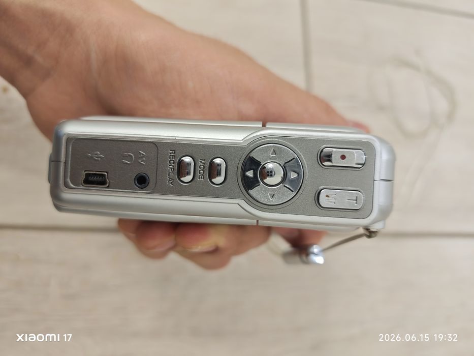 Ретро видеокамера JVC DigiLife DDV-008