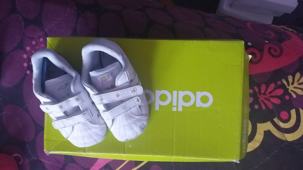 Детски оригинални маратонки,  сандали на Адидас за бебе-25-30лв.