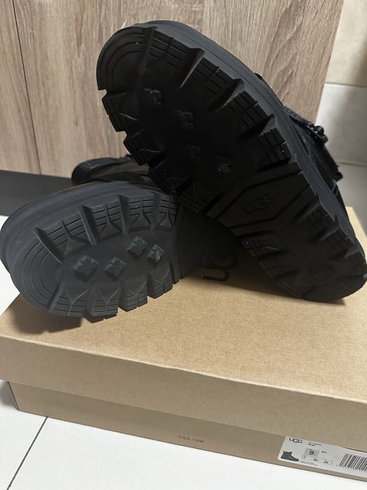 UGG ghete noi marimea 40