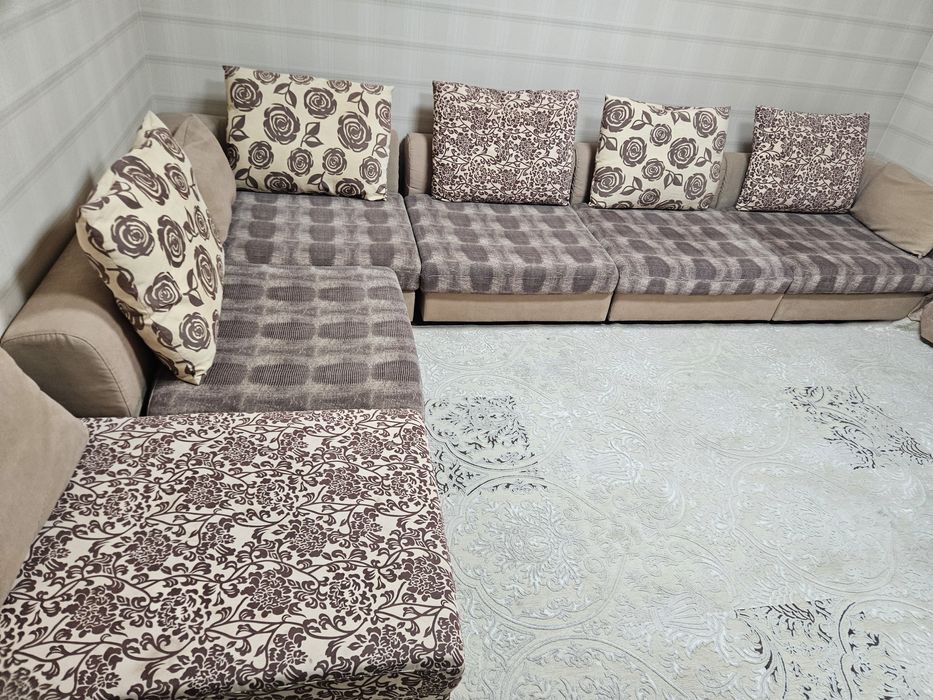 Продам угловой диван