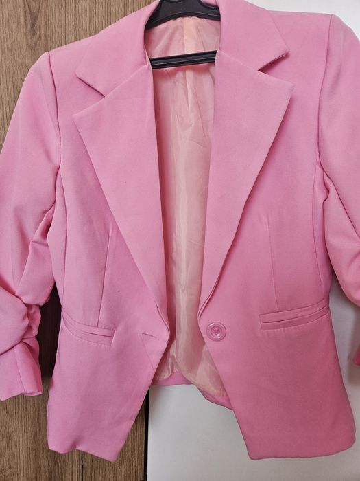 Розово дамско сако