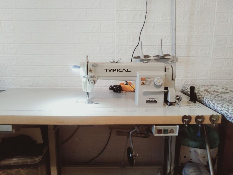 Швейная машинка Typical