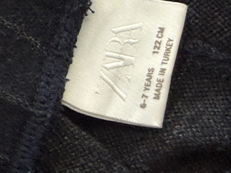 Продам брюки школьные фирма Zara