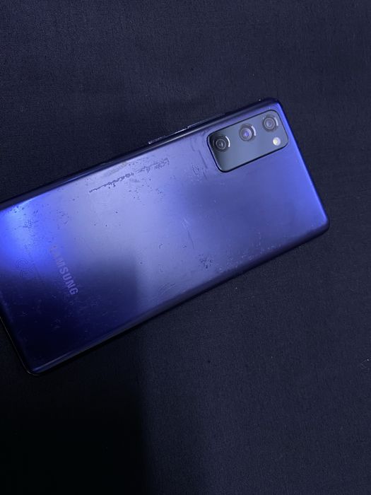 Продаётся Samsung Galaxy S20 FE