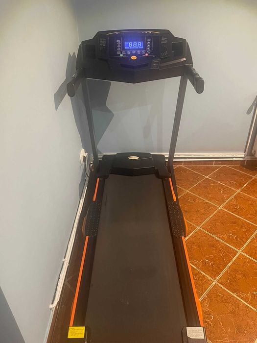 Bandă de alergat electrică 2000W – FIT TRONIC