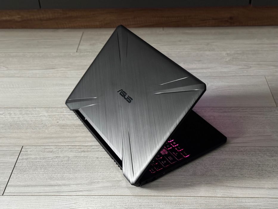 15.6 IPS 120hz /Ryzen 7 /GTX 1650 4GB/SSD /Asus TUF /RGB /MIL-STD-810G